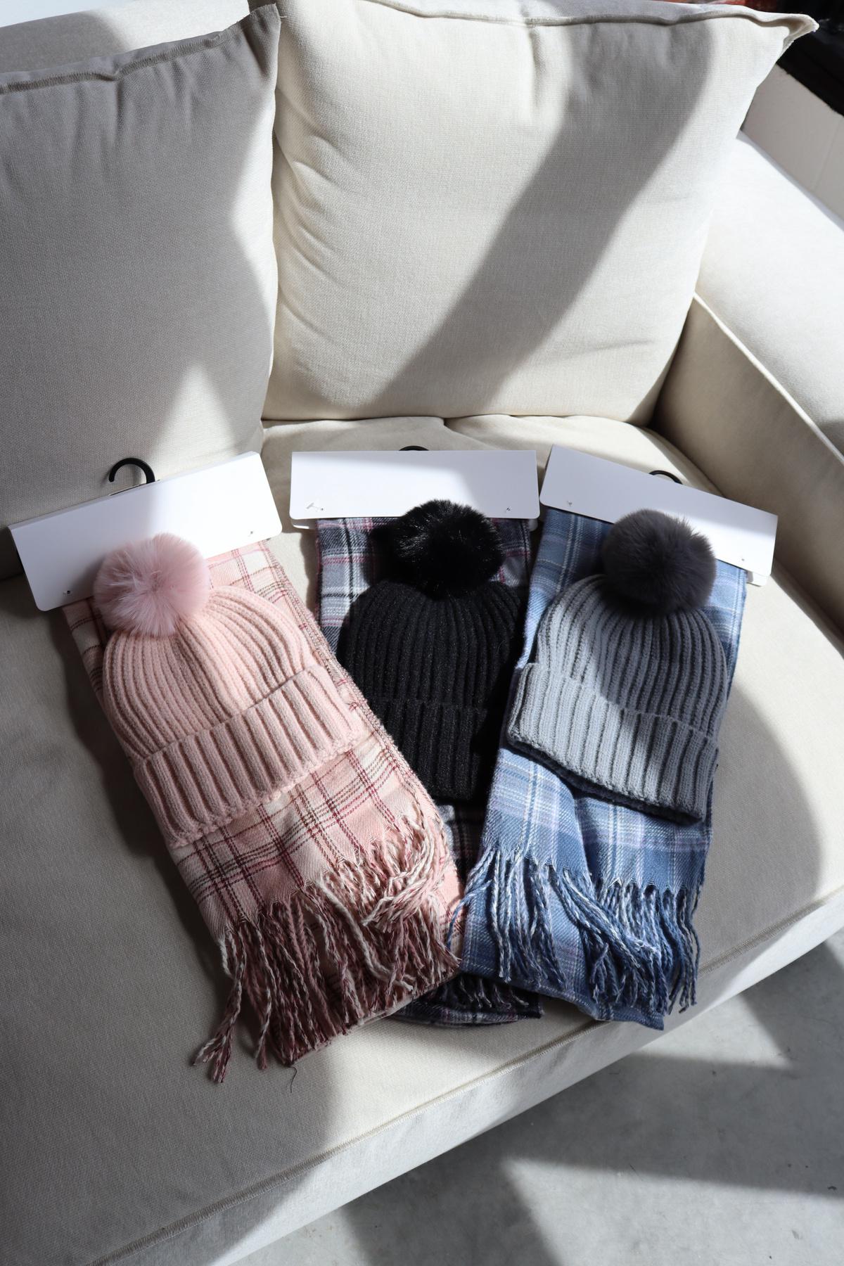 Scarf & Pom Pom Combo