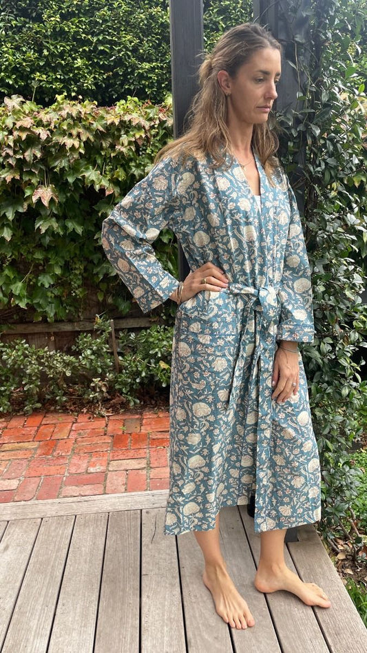Dark blue/white cotton kimono (L / XL) free size