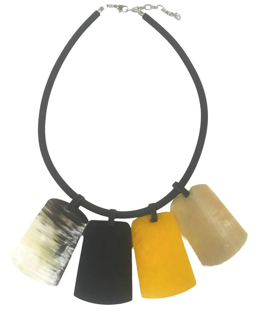 Choker necklace in horn /resin