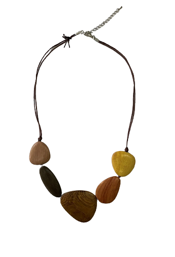 Grassland Necklace with Wooden Beads N6-5511W