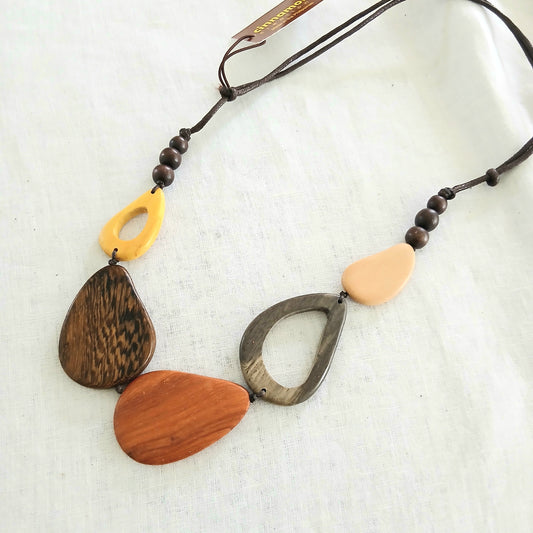 Wooden Teardrops Beaded Necklace N7-1150MW