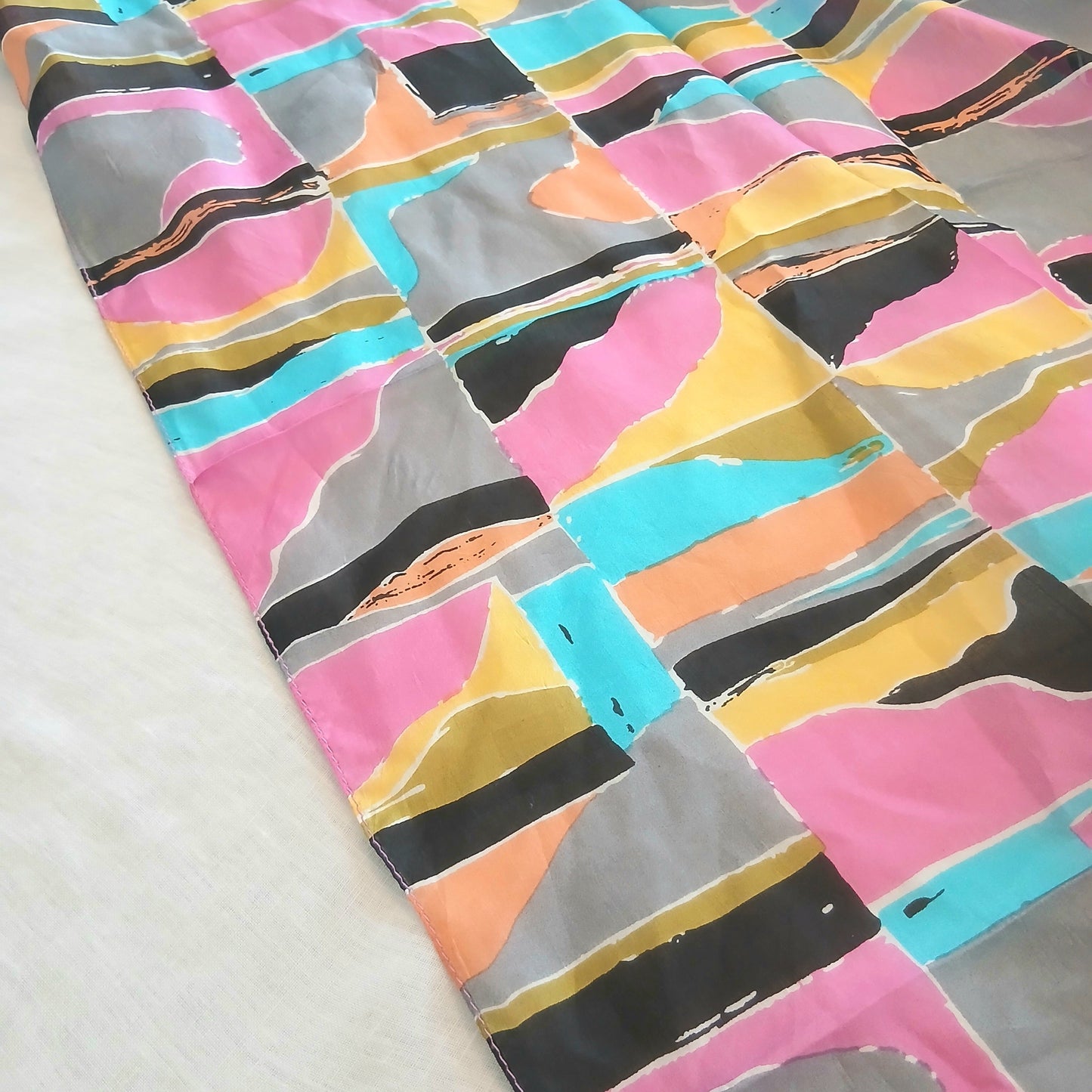 Pure Silk Scarf Large Retro TS-1147
