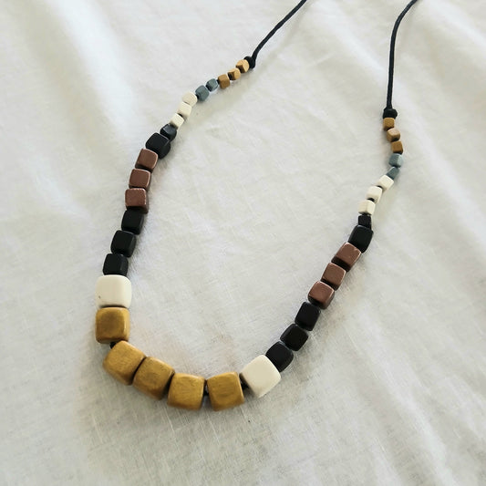 Cube Wooden Necklace N7-1344