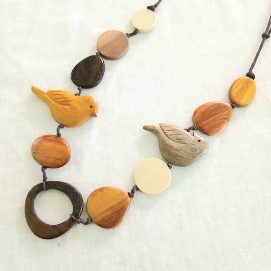 2-Birds on Wooden Beaded Necklace N7-684W
