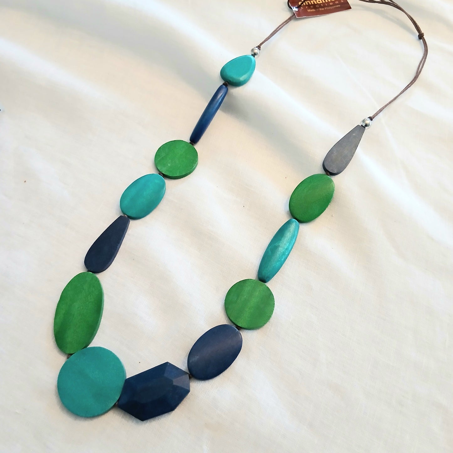 Varies Wooden Shapes Close Knit Necklace N6-6236CTF