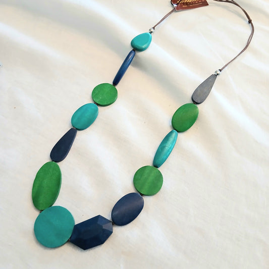 Varies Wooden Shapes Close Knit Necklace N6-6236CTF