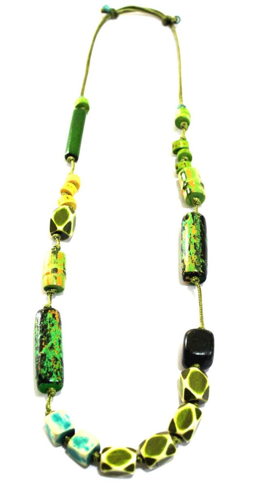 Turquoise/green wood necklace