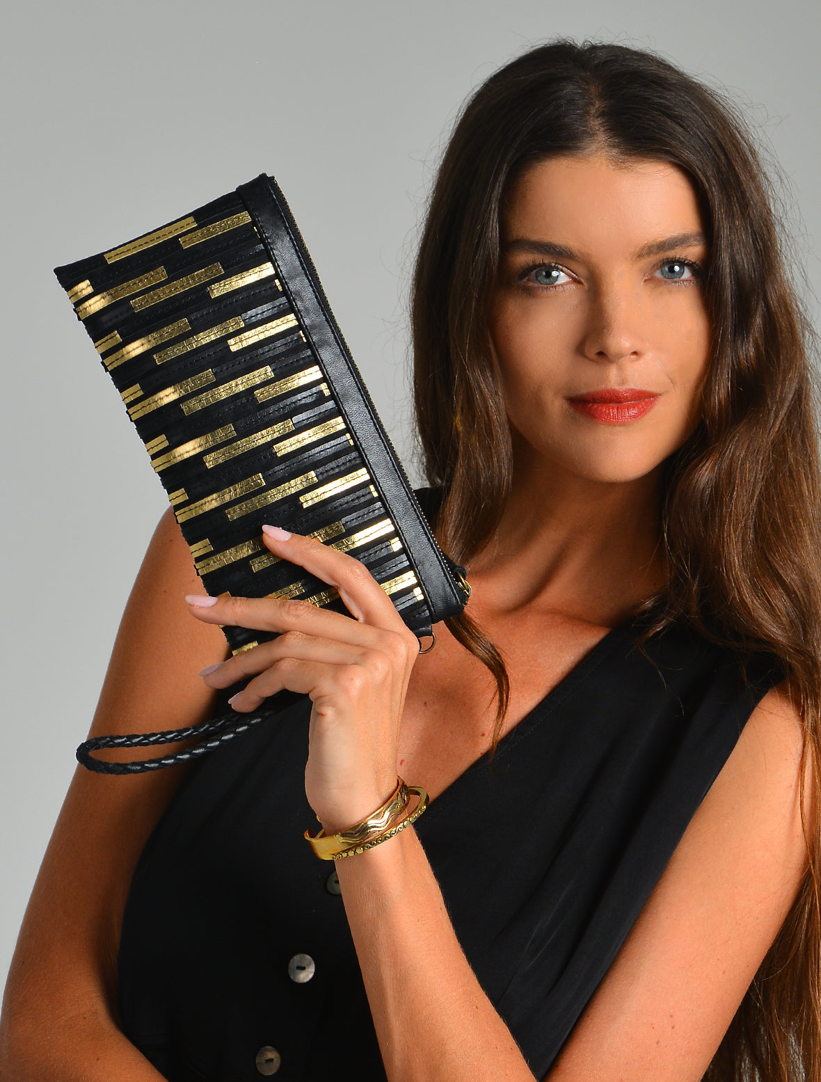 Paloma Clutch