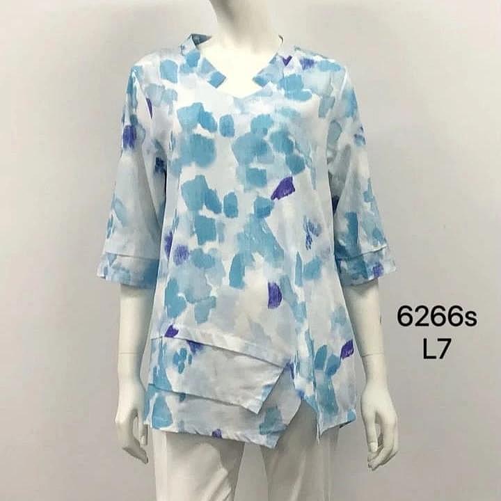 Diamond Neck Medium Sleeve Top