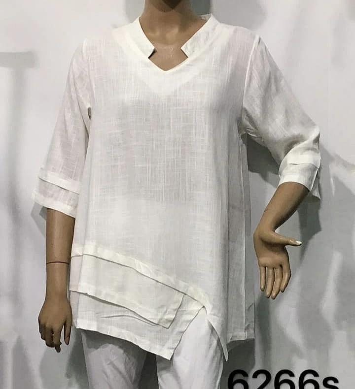Diamond Neck Medium Sleeve Top
